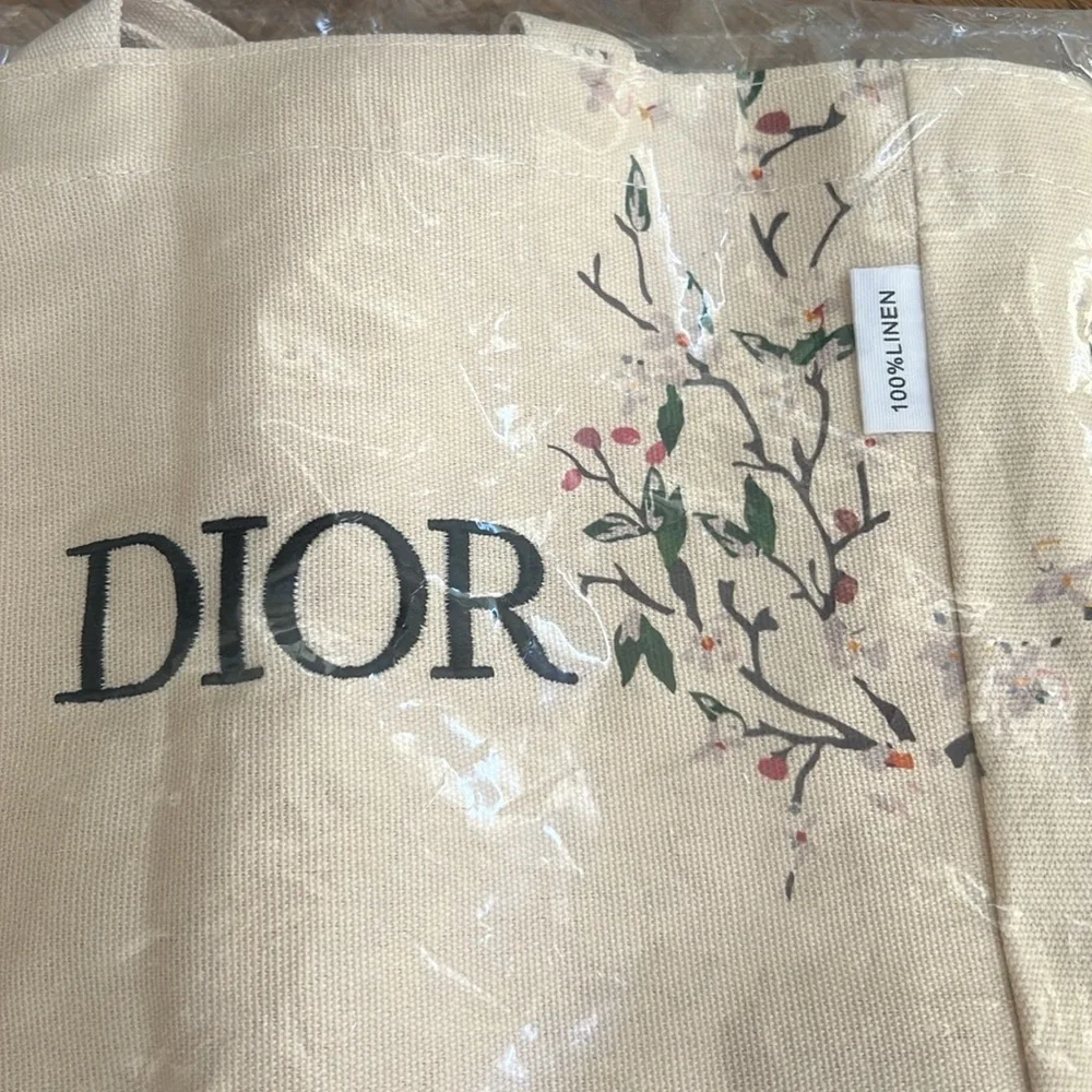 NWT Dior Beaute Tote Bag Shopping Bag Flowers Canvas Bag Authentic Sealed - Picture 3 of 4